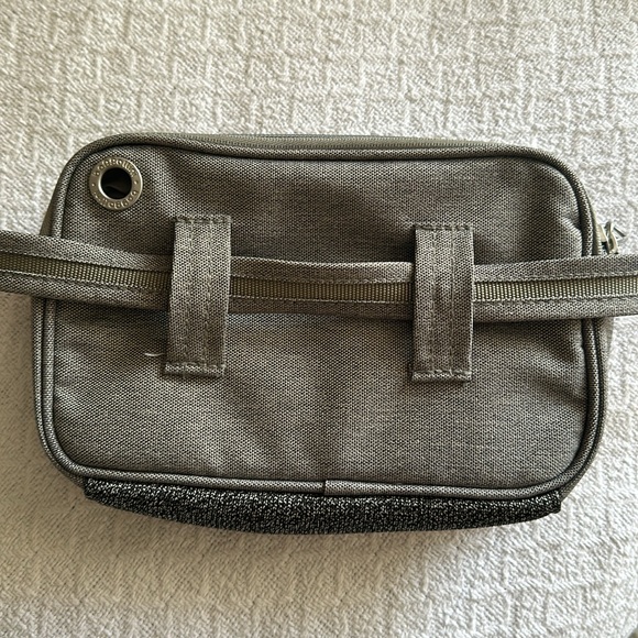 Baggallini Grey Adjustable‎ Crossbody Bag Purse - Picture 3 of 6